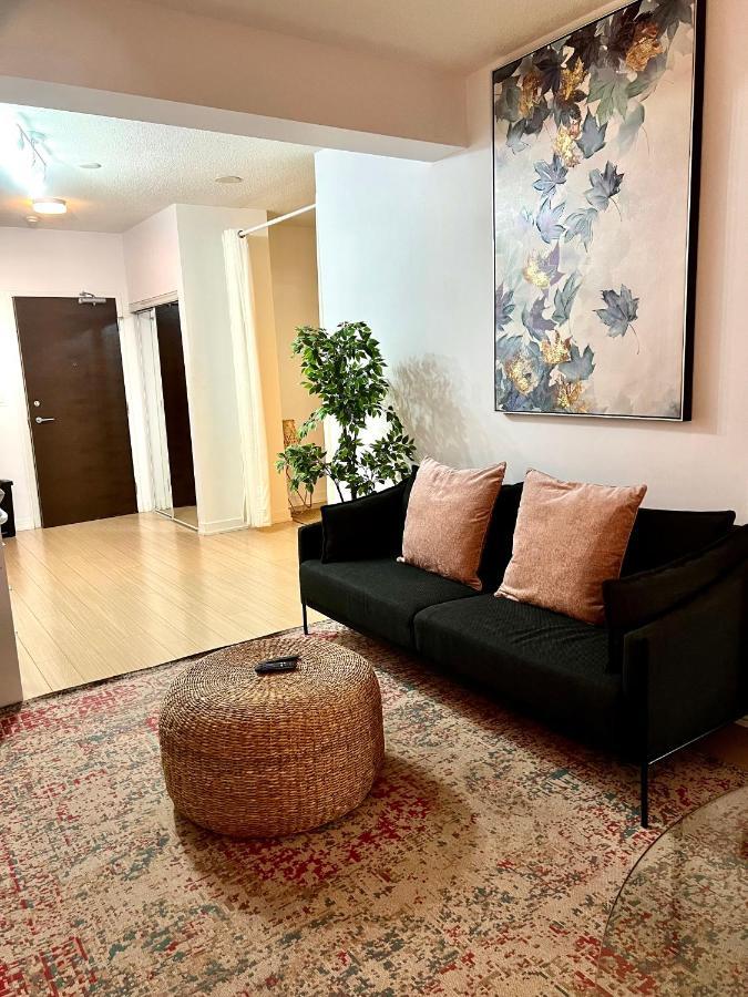 Stunning Condo Wit Amazing View 5Mins From Cntower Toronto Dış mekan fotoğraf