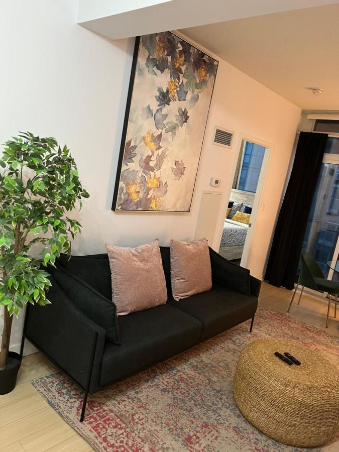 Stunning Condo Wit Amazing View 5Mins From Cntower Toronto Dış mekan fotoğraf